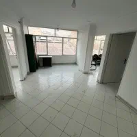 80-متری-کارگر-جنوبی-میدان-انقلاب