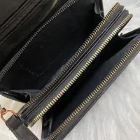 کیف|کیف، کفش، کمربند|مراغه, |دیوار