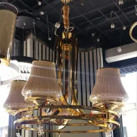 لوستر نونو،،هنوز آویز نشده