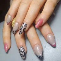 تخفیف ویژه کاشت ناخن