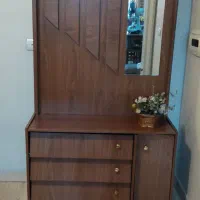 جاکفشی و جالباسی