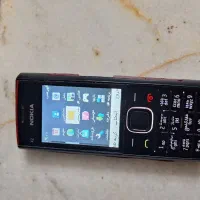 گوشی نوکیا مدل x200  ساده فقط جای سیم کارتش خرابه