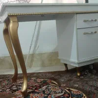 صندلی جک دار و میز ناخن