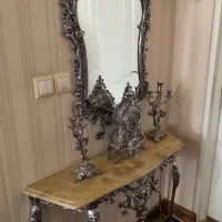 آینه و کنسول