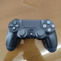 دسته اصلی پلی استیشن 4