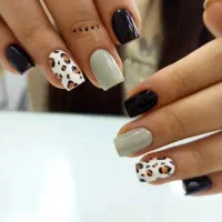 کاشت تخصصی ناخن