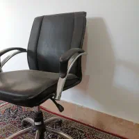 صندلی گردان اداری