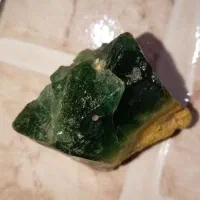 سنگ زمرد|جواهرات|شاهینشهر, گزبرخوار|دیوار