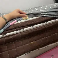 دو عدد تخت دو نفره و تک نفره