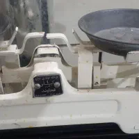 چرخ خیاطی برقی و دستی|چرخ خیاطی و ریسندگی|فولادشهر, B1|دیوار