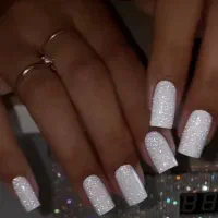 کاشت ناخن(شامل تخفیف)