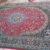 یک عدد فرش ۹ متری درحدنو تمیز و بدون زدگی یا پارگی