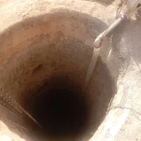 چاه کن چاه آب