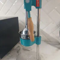 ۲ عدد آبمیوه گیری سالم سالم درحدنو باضمانت