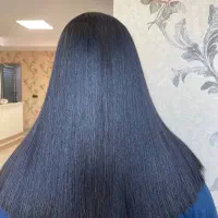 به یک مدل باحجم موی متوسط برای کراتین یا پروتئین