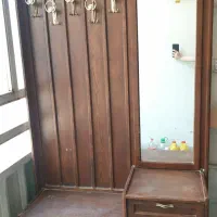 جاکفشی چوبی اینه دار