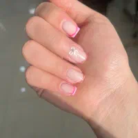 خدمات پدیکور و مانیکور و کاشت ناخن|خدمات آرایشگری و زیبایی|شاهینشهر, عطار|دیوار