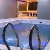 اجاره روزانه/هفتگی/ماهانه ویلا استخردار سرپوشیده