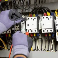 استخدام برقکار صنعتی در شرکت نیروگاه خورشیدی|استخدام صنعتی، فنی، مهندسی|کاشان, میدان کهنه|دیوار