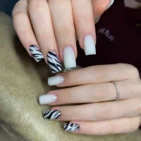 کاشت ناخن|خدمات آرایشگری و زیبایی|ملایر, |دیوار