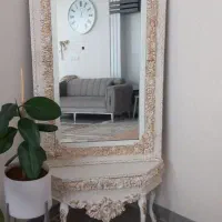 آیینه و کنسول