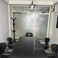 میز کنفرانس ۶نفره.استند دفتری.صندلی ها فروخته شد