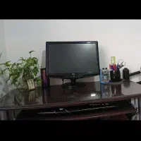 کامپیوتر با میز وصندلی|رایانه رومیزی|گرگان, |دیوار