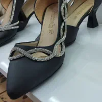 مغازه کفش فروشی