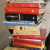 تعداد زیادی کتاب کاملا نو و استفاده نشده