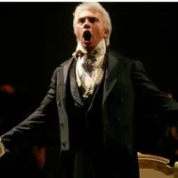 آموزش خوانندگی/سلفژ و آواز پاپ و کلاسیک