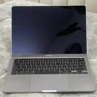 مک بوک پرو ۲۰۲۰ تاچبار دار