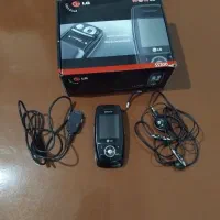 گوشی الجی کلکسیونی S5200 سالم تمیز درحدآک با کارتن