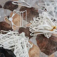 رخت آویز،لباس فروشی ها