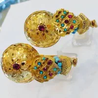 طلای با عیار۲۲ در بلوچی حدود پنجاه گرمه