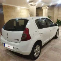 رنو ساندرو دنده مدل ۹۵