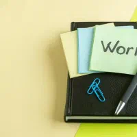 استخدام کار اموز