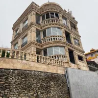 ویلا تریپلکس در بهترین موقعیت مکانی با ویو ابدی