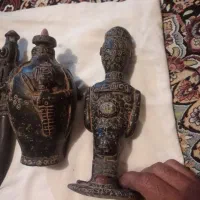 کوزه وچاقو و مجسمه