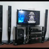 تلویزیون، میز تی وی و دستگاه دیجیتال