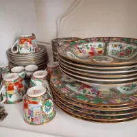 غذا خوری گل مرغی