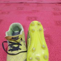 کفش چمن نو دوبار پا رفته قیمت۳۷۰