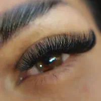 خدمات کاشت مژه با کمترین قیمت(فقط هزینه مواد)