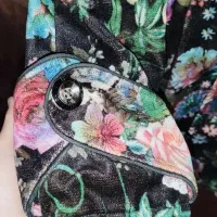 لباس گرم|لباس|کارون, |دیوار