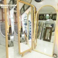 آینه چوبی