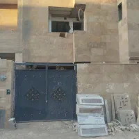 خونه دو خوابه حیاط دار ماشین رو