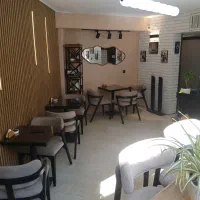 ۴۰ متر (مناسب کافی شاپ)