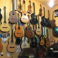 خرید و فروش انواع گیتار|گیتار، بیس، امپلیفایر|تبریز, |دیوار