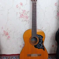 گیتار یاماها C70