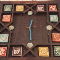 ساعت دیواری چوبی همراه باکس