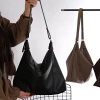 هدیه که همه انتخابش میکنن باکیفیت واقتصادی روز زن|کیف، کفش، کمربند|قم, دانشگاه قم|دیوار